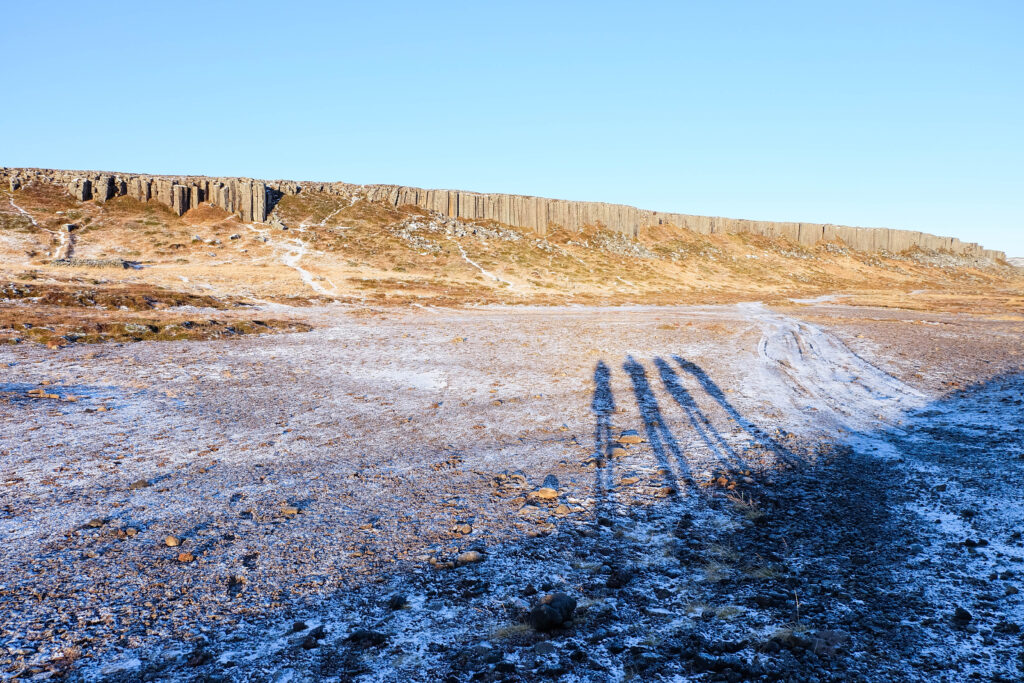 ランクル300系 GRスポーツ（GR-S）は別物か？専用装備と走りを徹底インプレ